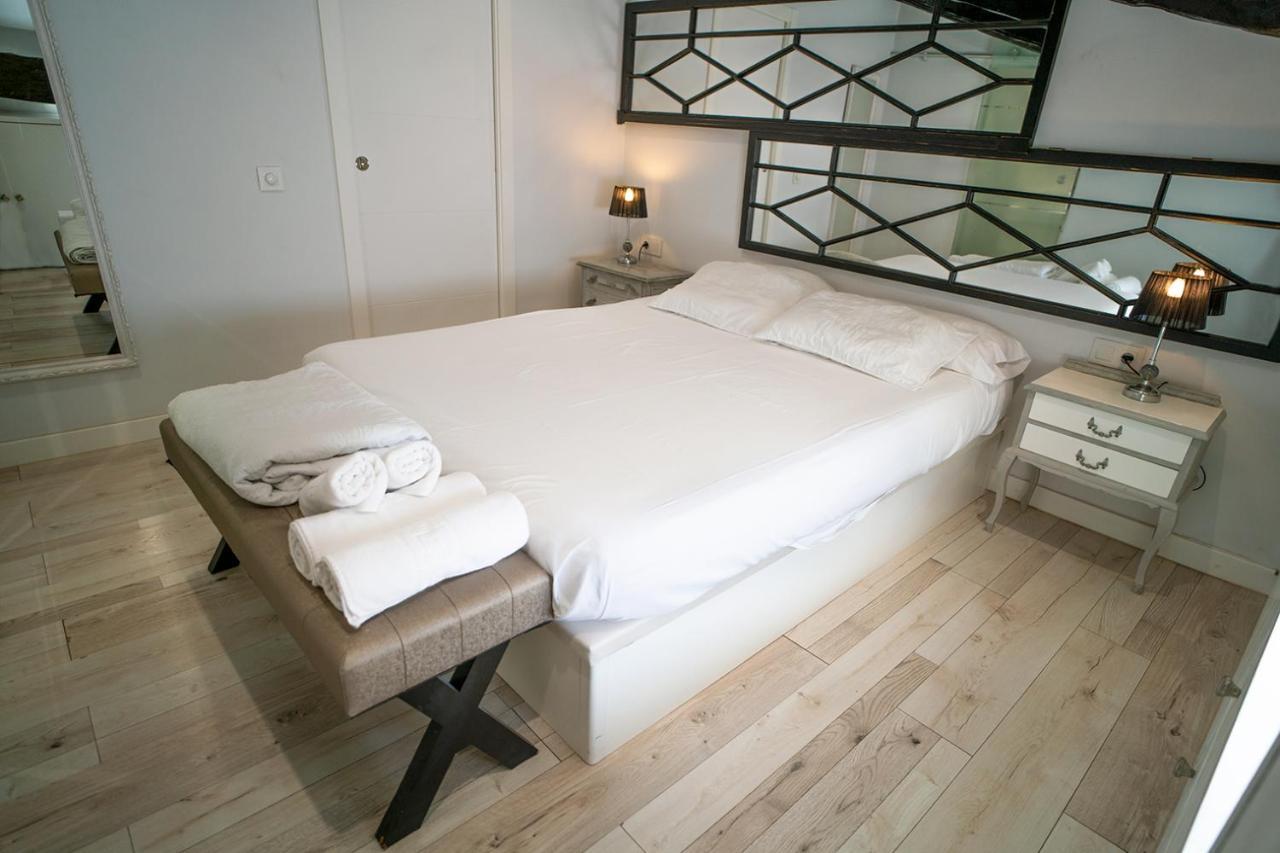 דירות ולנסיה Atico Con Terraza Y Jacuzzi En El Centro חדר תמונה