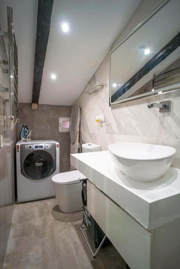 דירות ולנסיה Atico Con Terraza Y Jacuzzi En El Centro חדר תמונה